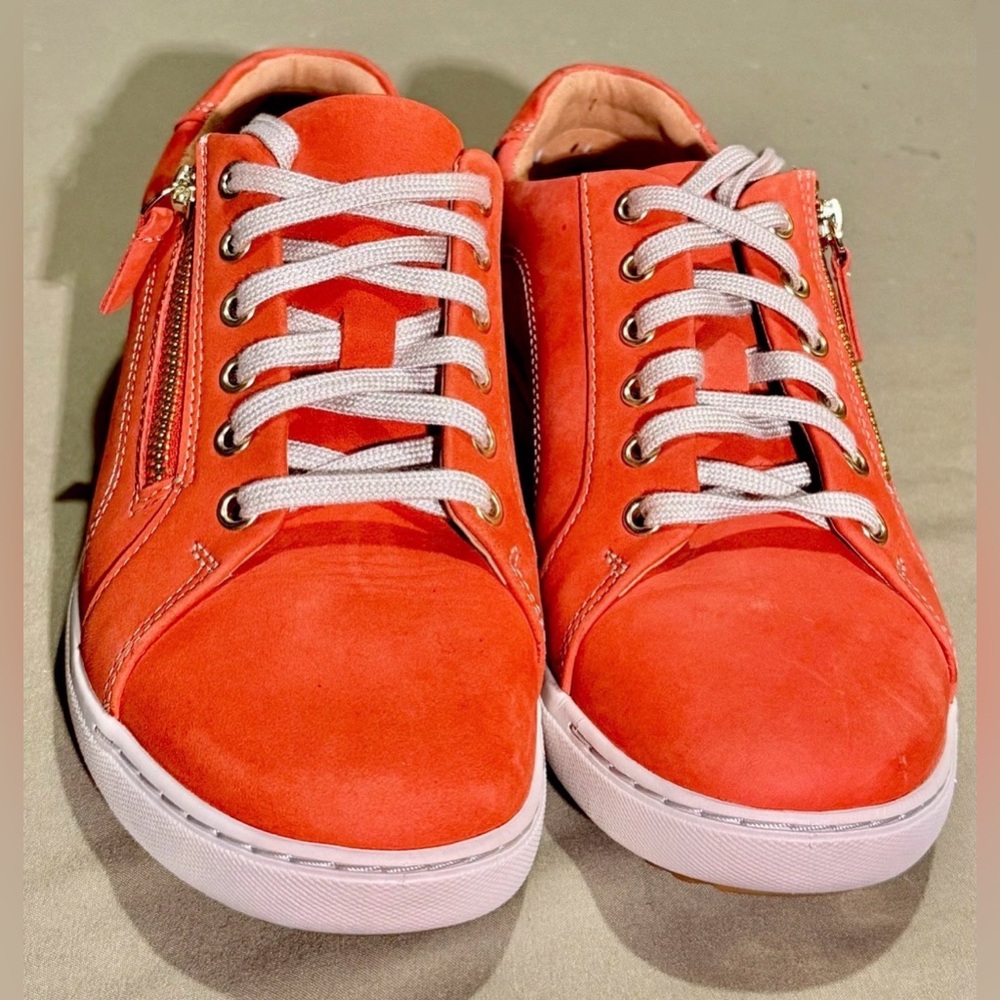Clarks Women’s Grenadine Nubuck Sneakers Zip Lace Comfort Shoes